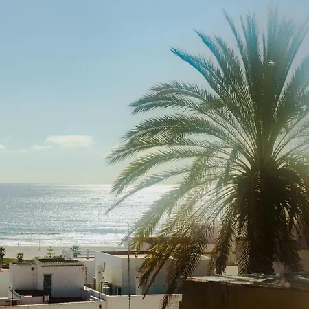 Moderno Y Centrico A 5 Min De La Playa קוניל דה לה פרונטרה